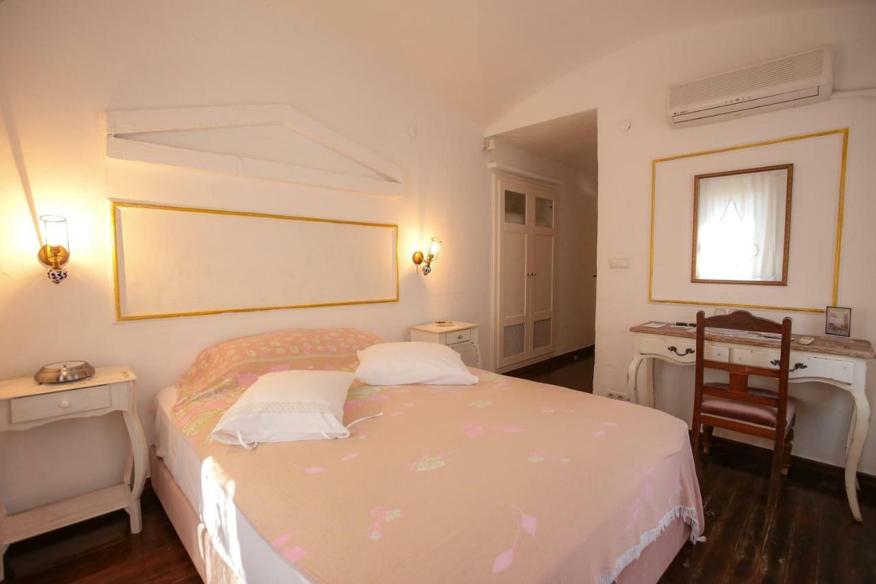 Moshinos Hotel Ayvalı Buitenkant foto